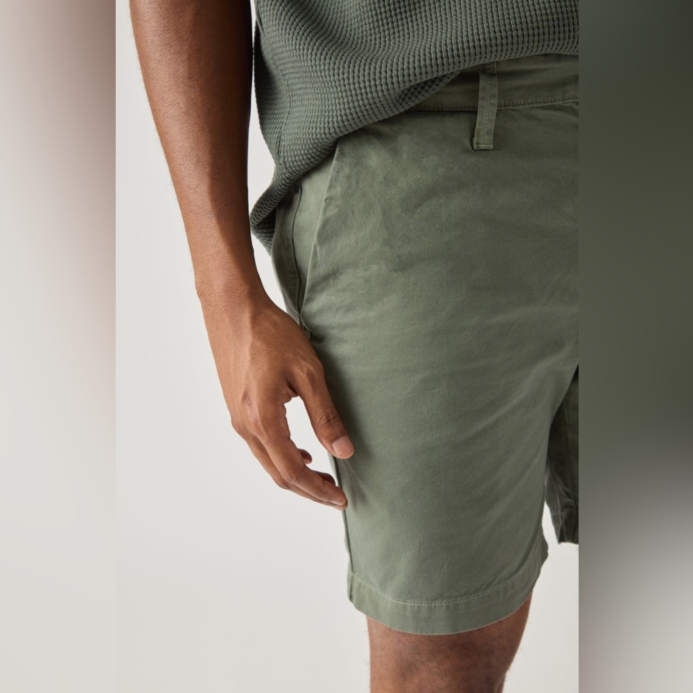 NWT • LUXURY • SLATE & STONE - Linen Blend Olive Chinos